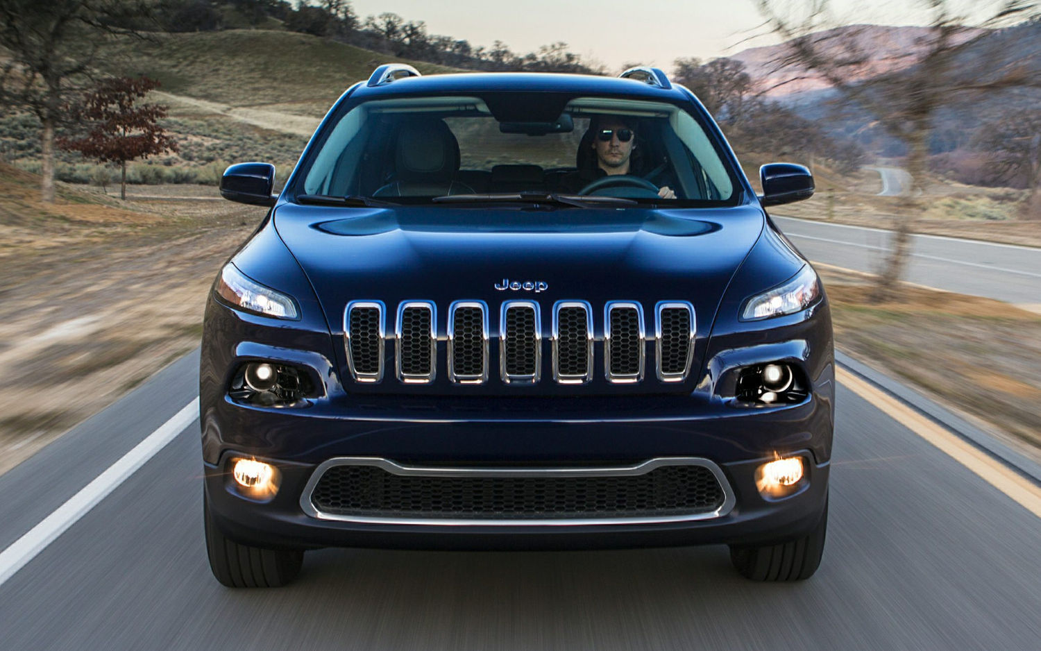 Comparison Mazda CX5 Grand Touring 2017 vs Jeep Cherokee